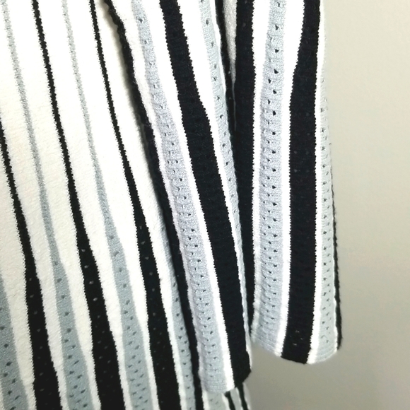 Vintage Parkhurst Women's Sweater Size M Bell Sleeve Scoop Neck Knit - Picture 4 of 8